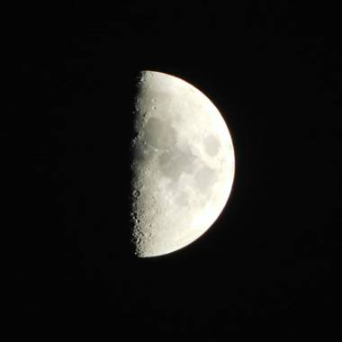 Nohokai.sk en Hamelin: Paisaje, Luna