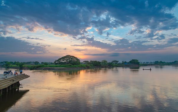 Munuanu en Hamelin: Paisaje  (Lorica), Amanecer junto al río #Sinu en #Lorica #Colombia #colombiaanfibia 
