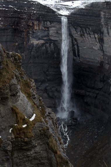 Eritz.cortazar en Hamelin: Paisaje  (Orduña), Con 222 metros, el salto del Nervión es el salto de agua más alto de toda España.
Son pocos los días que se p...