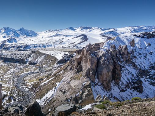Carlos Hernandez | CL🇨🇱 en Hamelin: Paisaje  (San Clemente), La bella cordillera de la region del Maule, Chile
#landscape #cordillera #nieve #paisaje #cu...