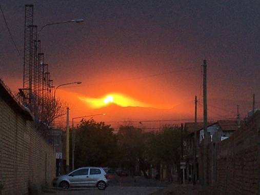 marcosl2002 en Hamelin: Paisaje  (Coronel Dorrego), Los atardeceres en Mendoza son la pausa al día que se va. Un espectáculo cada tarde. 