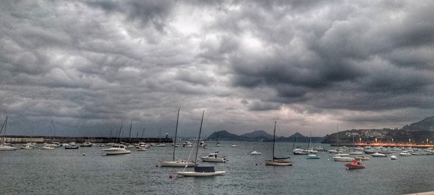 Sortueta en Hamelin: Paisaje  (Castro-Urdiales), Calma 🌧️