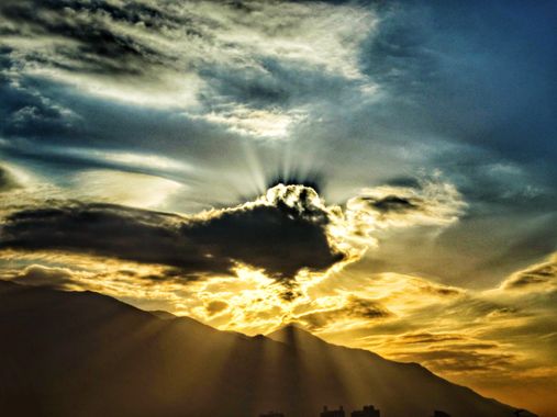 Marcos Valero Espinal  en Hamelin: Paisaje  (Caracas), #sunrise #sun #sol #sunriselovers #sunriseporn #sunrisephotography #cloudphotography #nubes 