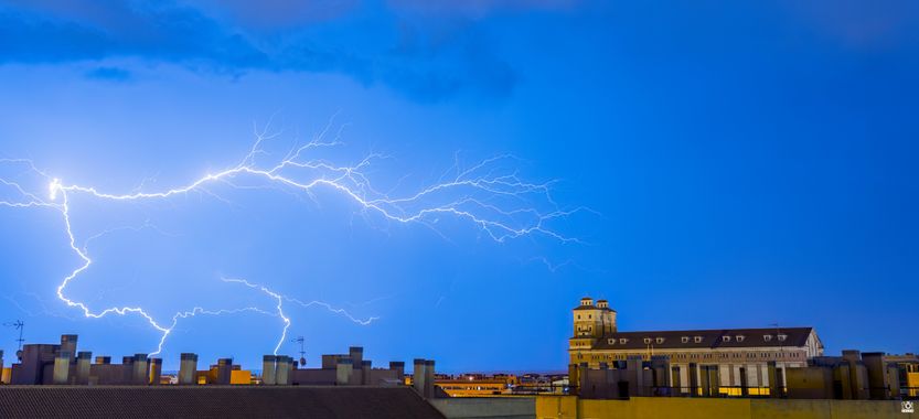 Acorazado3000 en Hamelin: Paisaje  (Córdoba), Rayos,el poder de la naturaleza.




#rayos #tormenta #tormentaelectrica #nocturna #fotografia #fotografianoc...