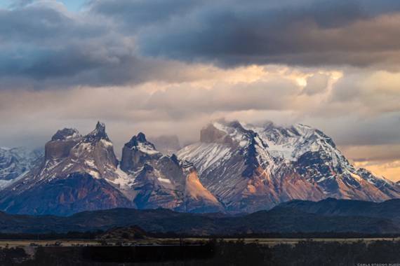 Carla Stagno en Hamelin: Paisaje  (Torres del Paine), Amanecer en Torres del Paine - Chile 
#invierno20 