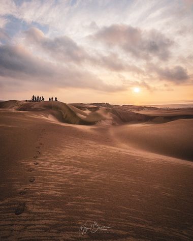 Miguel Becerra en Hamelin: Paisaje  (La Ligua), Atardecer en las dunas de Longotoma. Ubicadas en la costa de la región de Valparaíso en Chile.


#dune #dun...