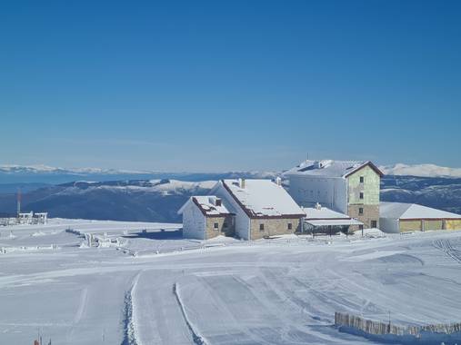 ana1.armada en Hamelin: Paisaje, Manzaneda estación de esquí 