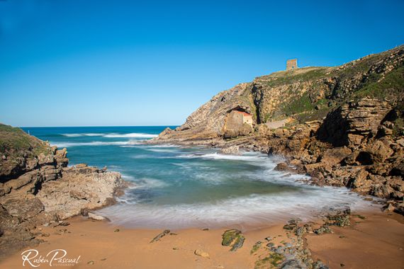 Rubén Pascual Fotógrafo en Hamelin: Paisaje  (Santillana del Mar), El mar en la Ermita de Santa Justa