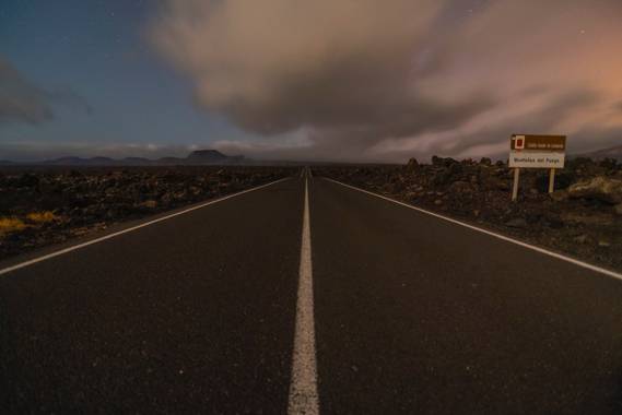 Yolanda Salas  en Hamelin: Paisaje  (Yaiza), Camino a las montañas de fuego - Lanzarote
¿Cuál te gusta más?

#lanzarote #lanzaroteisland #lanzarote🌵 #desc...