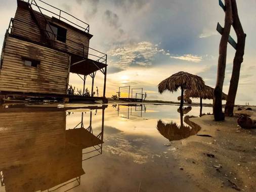 mauricioacmal en Hamelin: Paisaje, Atardecer al Mar Caribe.
Sol, playa, brisa y mar.

#atardecer #mar #sol #paisaje