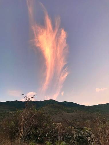 Gulliver1956 en Hamelin: Paisaje  (Frontera), Situadas en lo más alto de la troposfera, entre unos 10 a 12 km de altura, las nubes cirro toman su nombre de...
