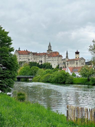 su en Hamelin: Paisaje  (Sigmaringen), #paisajenatural #rio #danubio 
El Danubio es uno de los ríos más importantes de Europa que recorre la parte centro-o...