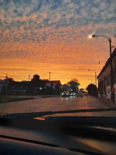 K.loresosa en Hamelin: Paisaje  (Montevideo), Atardecer en la ciudad