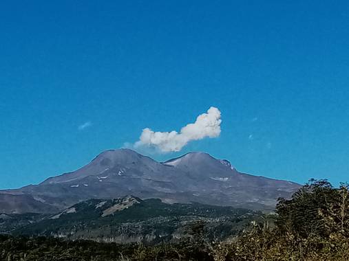 Amara Strange en Hamelin: Paisaje  (Paillaco), Un saludito de uno de los
 #volcanesdechile 🌋