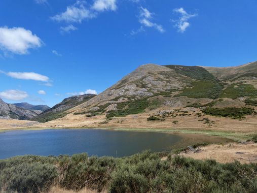 mariale en Hamelin: Paisaje, Proponte disfrutar de todo lo que tienes, sabiendo que eres merecedor de todas las cosas buenas de la vida. Deshazte de las c...