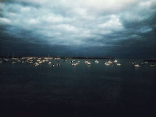 Sortueta en Hamelin: Paisaje  (Castro-Urdiales), Noche tranquila... Se aleja el temporal