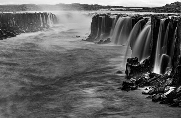 david en Hamelin: Paisaje  (Norðurþing), #apfb Selfoss. Cuando el tiempo no acompaña para nada... Un blanco y negro puede ser una buena vía de escape. 