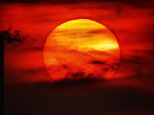 Marcos Valero Espinal  en Hamelin: Paisaje  (Caracas), #astrofotografia #sol #sunsetphotography #cloudphotography #sun #sol #nubes #sunset #sundown 