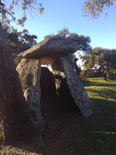 Jositocerro en Hamelin: Paisaje  (Valencia de Alcántara), Dolmen zafra3