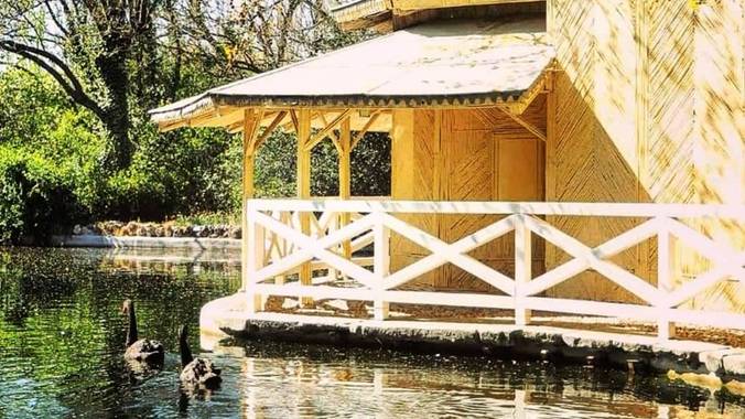 Bea San en Hamelin: Paisaje  (Madrid), Parque El Capricho

#parquesyjardines #parqueelcapricho #madrid #patos #caseta #lago 