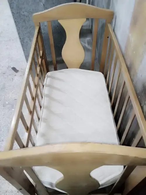 للبيع تخت بيبي زان