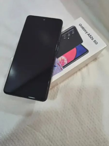 شاشة مغيرة بس مو اصلية