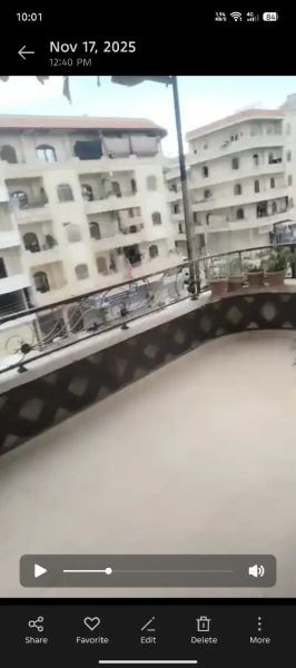 شقة للبيع طابق ثالث مساحة ١٥٠ م