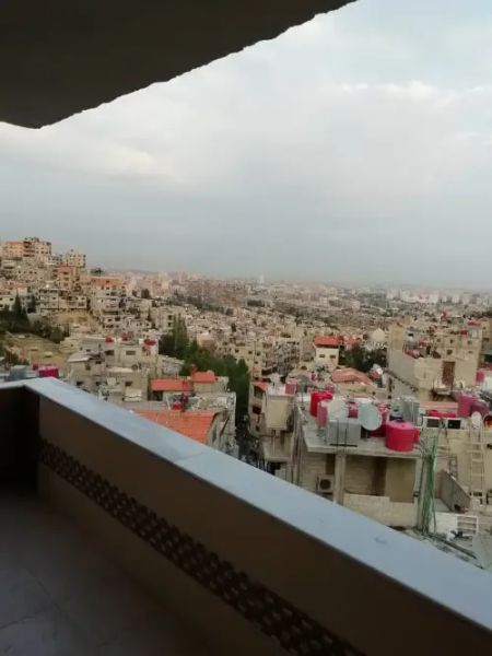 منزل في مزة جبل ٨٦ للبيع بسعر مغري