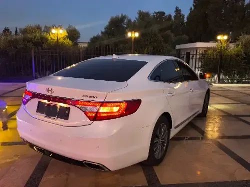 HYUNDAI AZERA GRANDEUR 2015