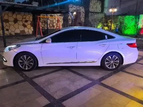 HYUNDAI AZERA GRANDEUR 2015