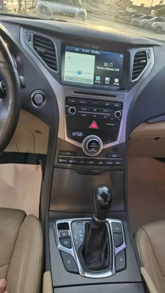 HYUNDAI AZERA GRANDEUR 2015