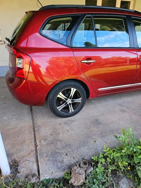 KIA Carens
