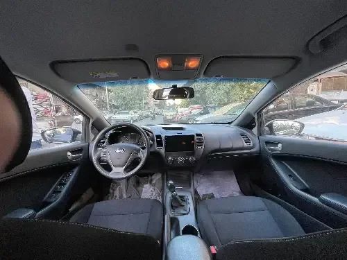 Kia K3 2013.