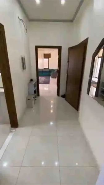 شقة غرفتين وصالون كبير