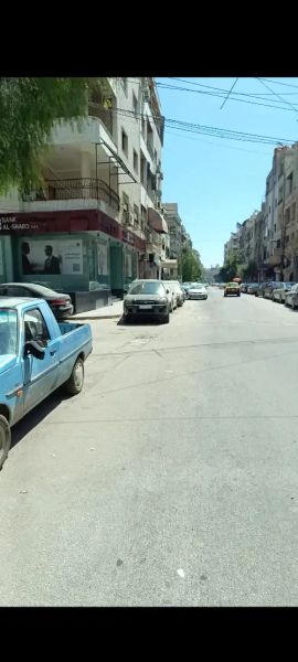 عندي بيت في عين ترما للبيع