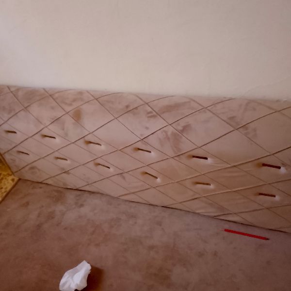 للبيع مجلس عربي مع تجهيز غرفة