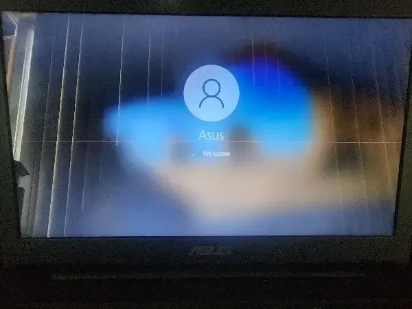 للبيع لابتوب Asus مستعمل