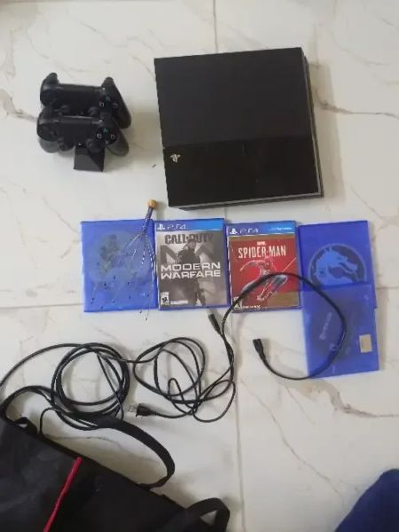 للبيع PS4Fat