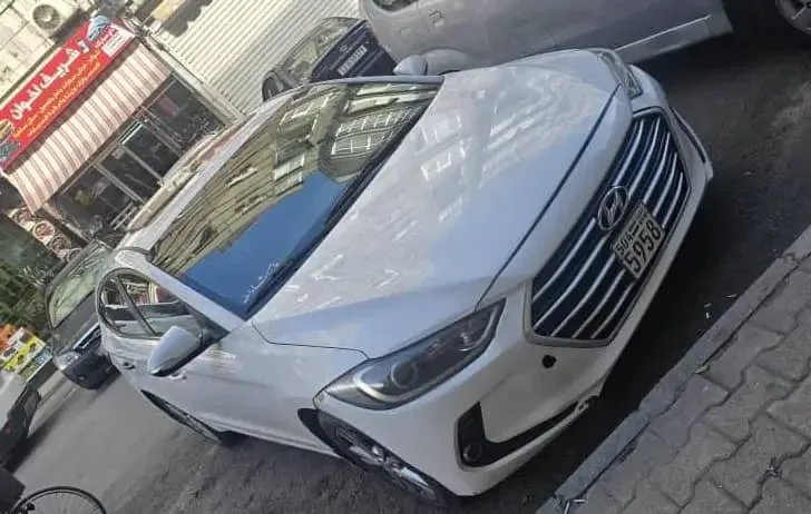 هيونداي إلنترا 2017