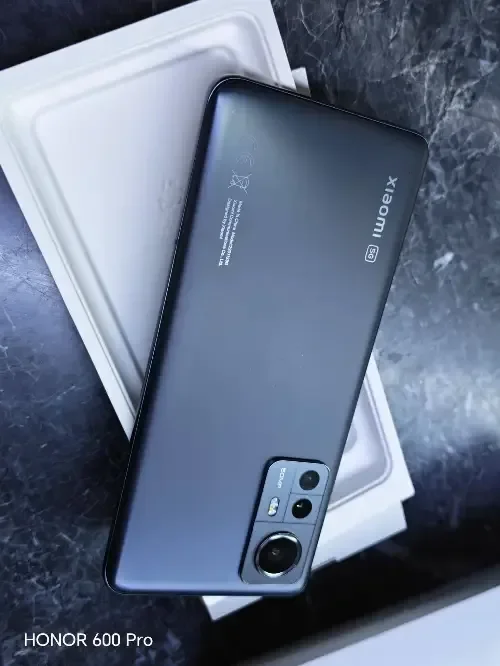 Xiaomi 12 Gray نسخة خاصة