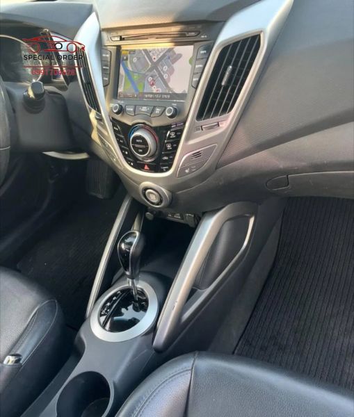 Hyundai Veloster 2013.