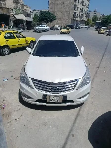 للبيع ازيرا كرت 12 كاملي عدا فتحه