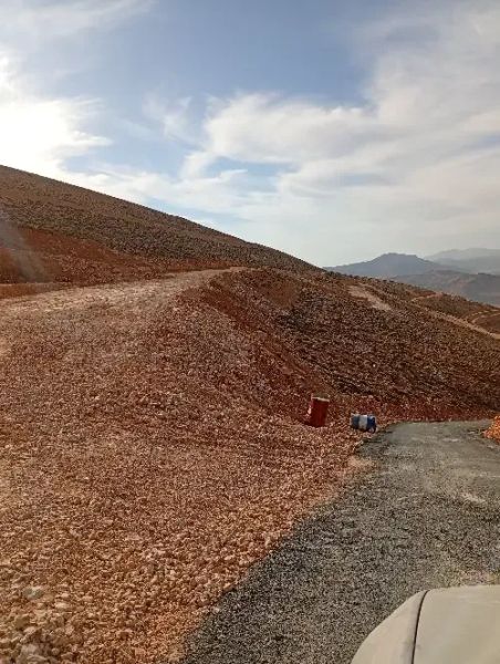 للبيع — مقسم أرض مفرزة ومرخصة لبناء فيلا