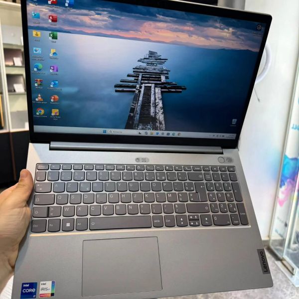 لابتوب مستعمل نضيف