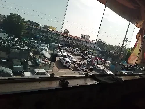 مطعم كامل مع العدة