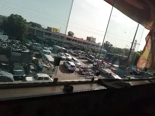 مطعم كامل مع العدة