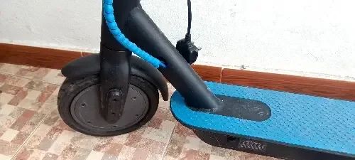 سكوتر للبيع بحالة الوكالة شغال