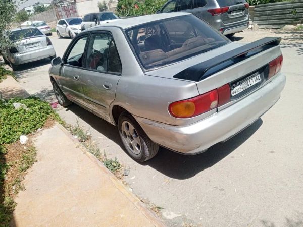 ميتسوبيشي لانسر 1993