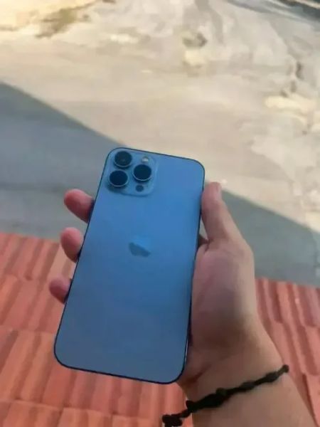 للبيع 13 pro max خارق النضافة