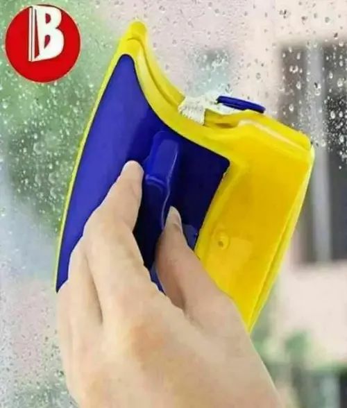 ممسحة زجاج مغناطيسية